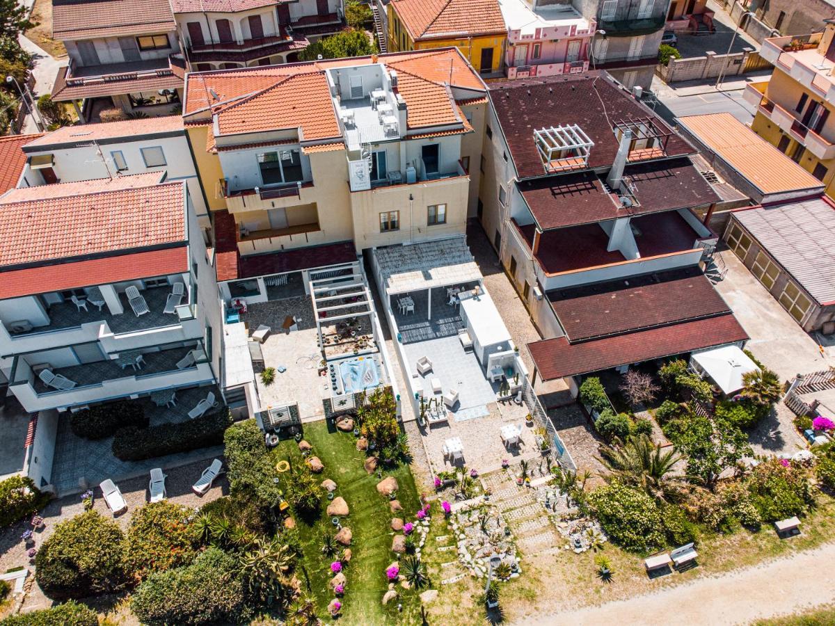 B&B Il Capitano Capo d'Orlando Bagian luar foto